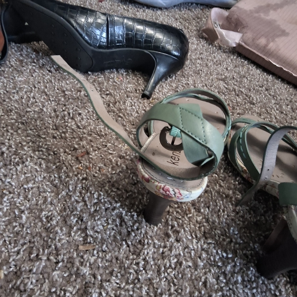 Kenzie Mint Green Strappy Sandals - Picture 4 of 16